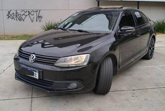VOLKSWAGEN JETTA 2.0 COMFORTLINE FLEX 4P TIPTRONIC